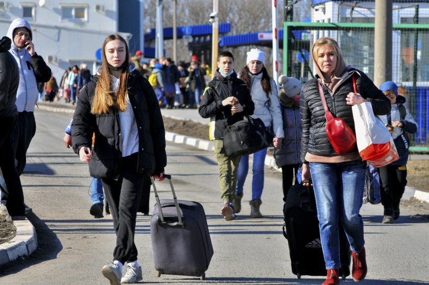 Одобриха нови над 6,7 млн. лева за хотелиерите, настанили украински бежанци
