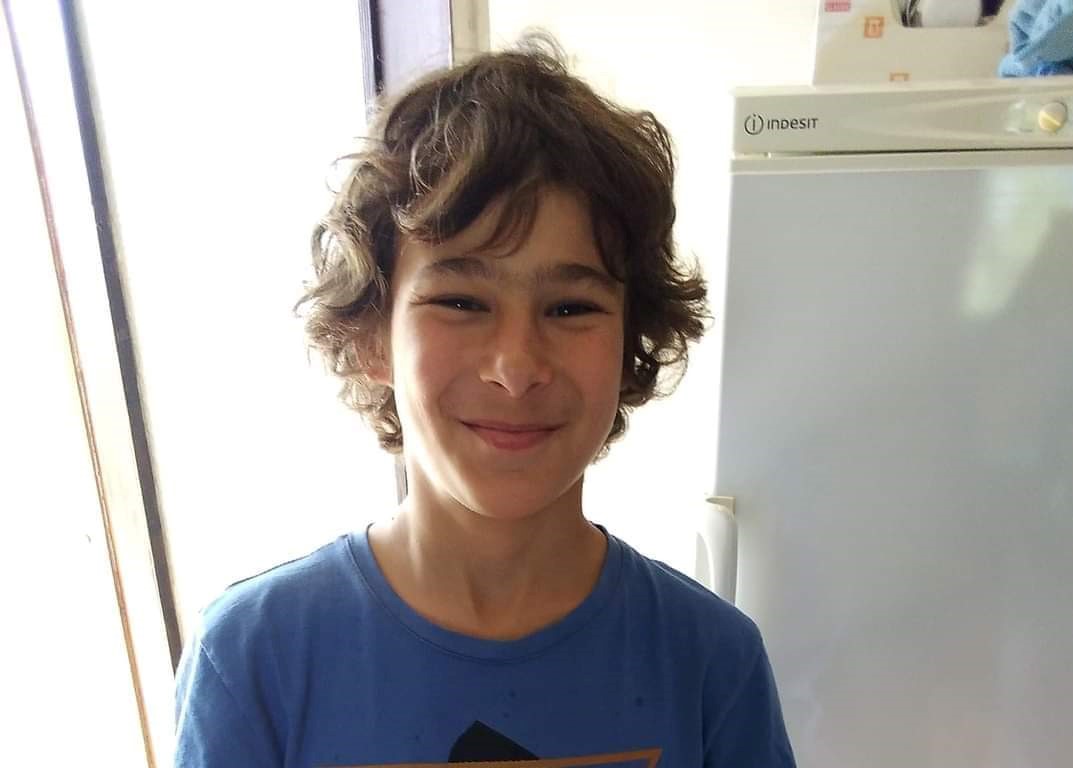 Цял Ямбол на крак изчезна 11 годишният Александър /СНИМКИ/
