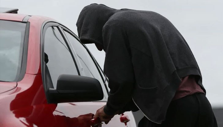 Откраднаха автомобил от паркинг в Несебър