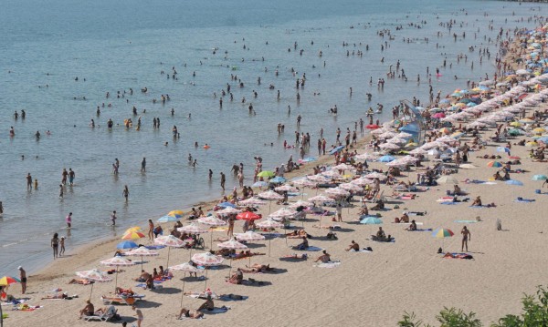 Въпреки студеното време: 15 000 туристи почиват в Слънчев бряг