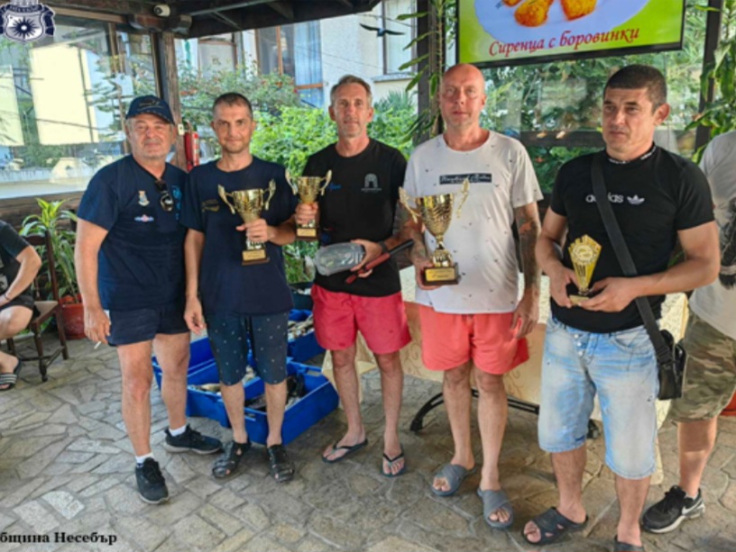Несебърлии с двойна победа на турнира по подводен риболов в акваторията на Китен