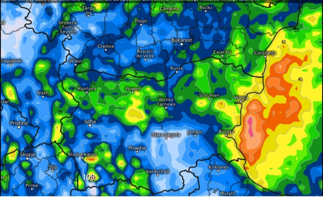 Meteo Bulgaria: Пикът на урагана ще е Източна България!